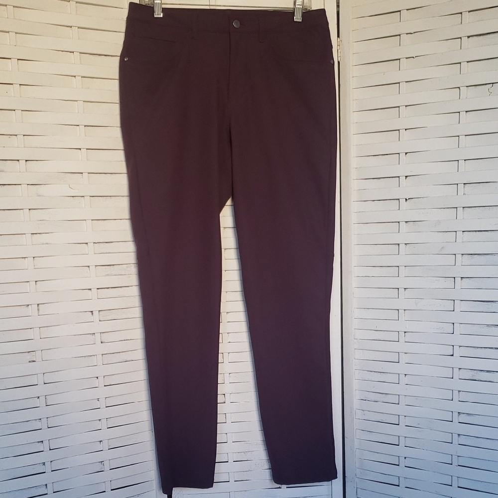 Lululemon Men's Burgundy Casual Slim Fit  Pants Size 31